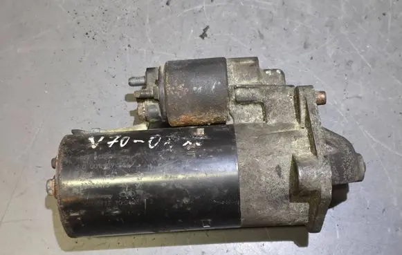 Volvo V70 Starter motor 30724473