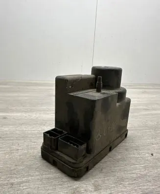 Mercedes-Benz C W202 Central locking vacuum pump 2028001948