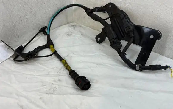 Nissan Qashqai J12 ABS rear brake sensor 479A66UA1C
