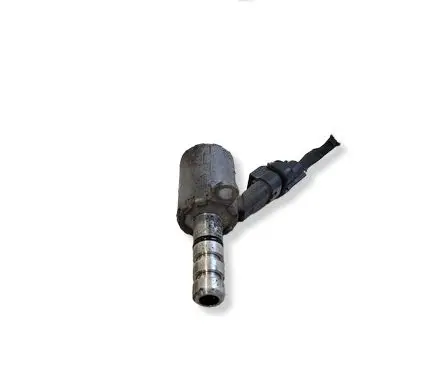 Volkswagen Golf VII Oil pressure sensor 04L906455B