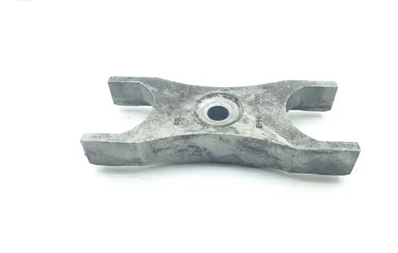 Skoda Superb B6 (3T) Fuel Injector clamp holder 03L216A