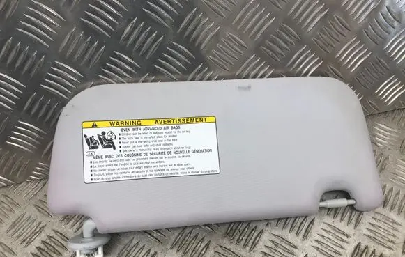 Toyota Prius (XW50) Sun visor