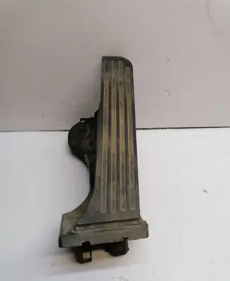 Volkswagen Touran I Accelerator throttle pedal 1T1721503H