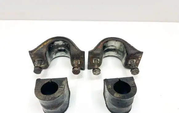 Mercedes-Benz SLC C107 Sway bar bush bracket, front A1153200845 1153200845