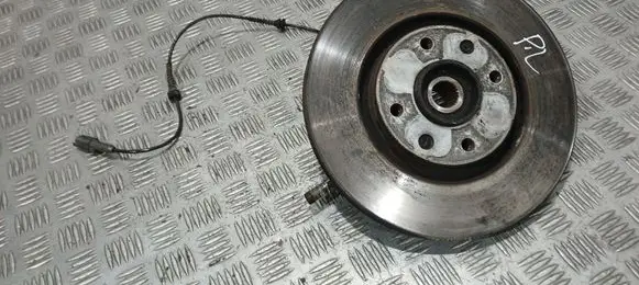 Citroen C4 II Front wheel hub spindle knuckle
