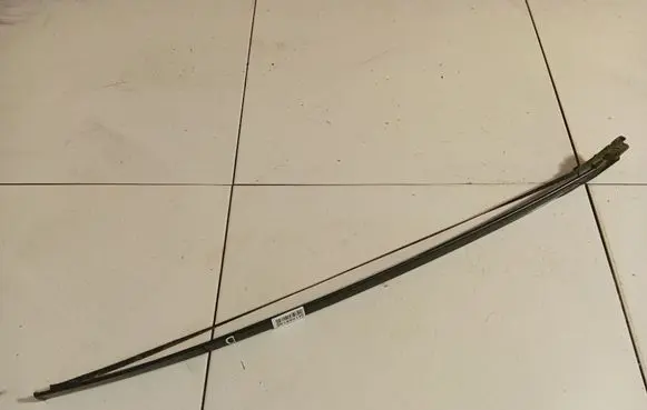 Toyota Avensis Verso Windshield trim 