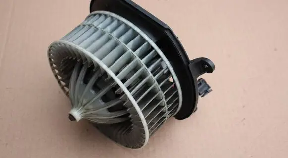 Mercedes-Benz E W211 Heater blower fan relay 2308216451