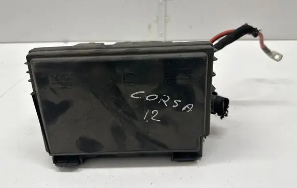 Opel Corsa D Fuse box set 13246926