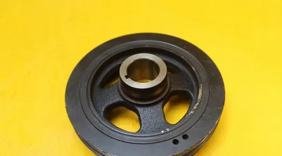 Mitsubishi Lancer VIII Crankshaft pulley 4B11