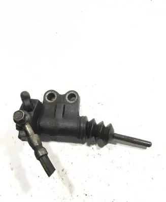 Hyundai Terracan Clutch slave cylinder 