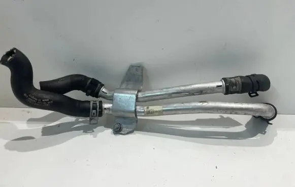 Audi Q7 4M Engine coolant pipe/hose 4M0819857A