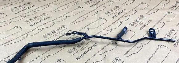 Volkswagen PASSAT B8 Engine coolant pipe/hose 5Q0121070BC