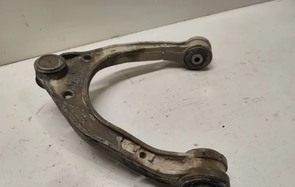 Volkswagen Touareg I Front lower control arm/wishbone 7L0407047B