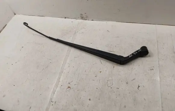 Toyota Avensis T250 Front wiper blade arm 8521105070 8529205020