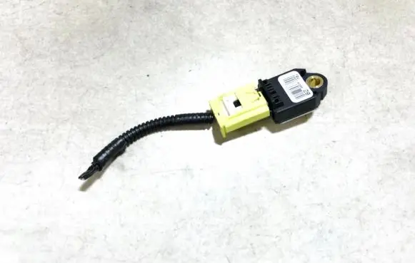 Toyota Auris 150 Airbag deployment crash/impact sensor 8983102080 89831-02080