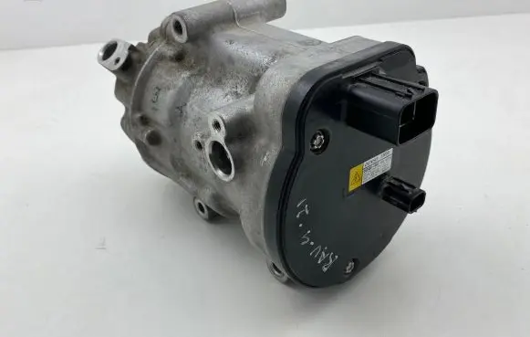 Toyota RAV 4 (XA50) Air conditioning (A/C) compressor (pump) 0424001990 33050 ESB27C