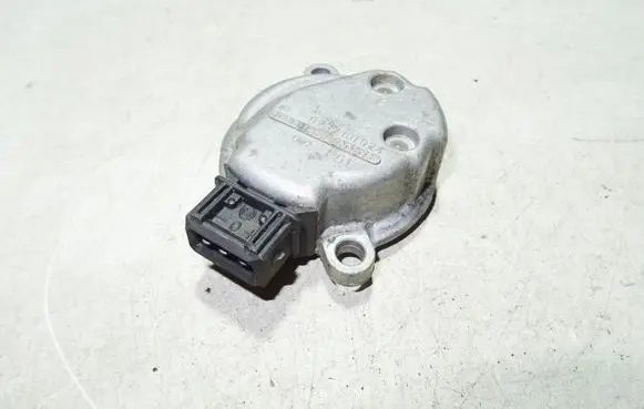 Audi A6 S6 C5 4B Crankshaft position sensor 058905161B 0232101024