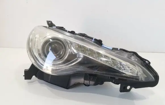 Subaru BRZ Headlight/headlamp SUBARU BRZ TOYOTA GT 86 LAMPA PRAWY PRZÓD
