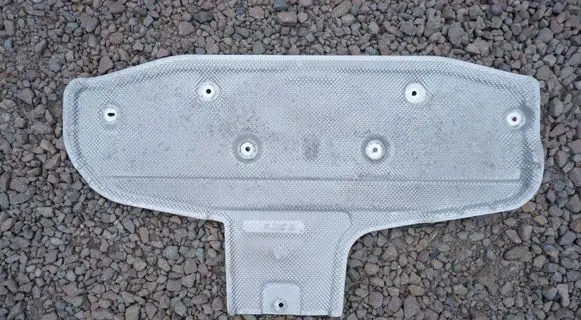 BMW 2 F46 Heat shield in engine bay 7290784
