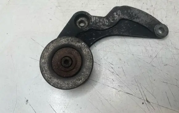 BMW 5 E39 Generator/alternator bracket 2248561