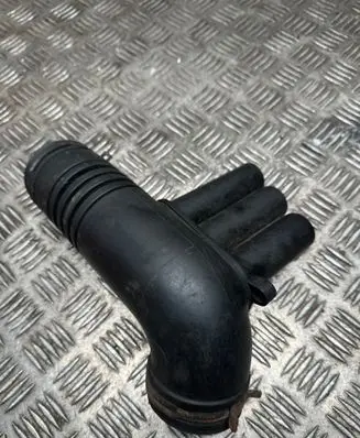 Air intake hose/pipe