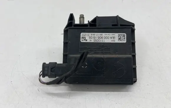 Mercedes-Benz C W205 Battery relay fuse A0009061505