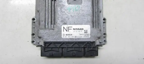 Nissan X-Trail T32 Engine control unit/module 0281033885