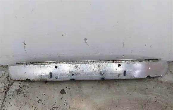 Audi A8 S8 D2 4D Front bumper cross member 4D0807113