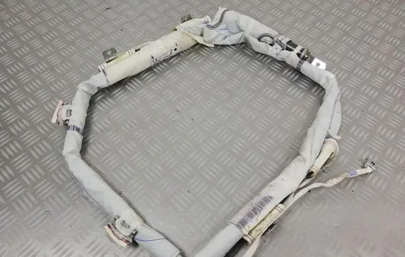 Nissan Pulsar Roof airbag 