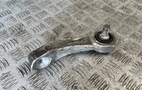 Mercedes-Benz C W205 Front anti-roll bar/stabilizer link 