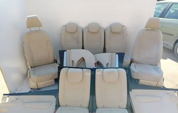 Seat set