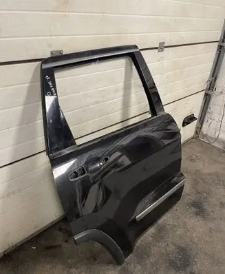 Jeep Grand Cherokee Rear door