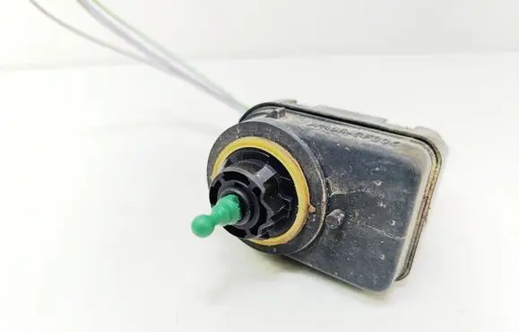 Renault Megane I Headlight level adjustment motor 7700840141