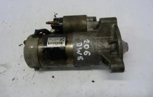 Peugeot 206 Starter motor M001T80082