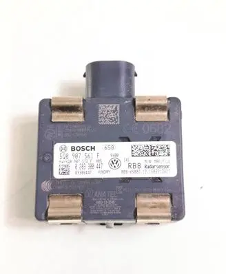 Volkswagen Golf VII Distronic sensor radar 5Q0907561F 0203300447
