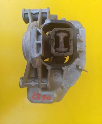 Citroen C3 Engine mounting bracket 
