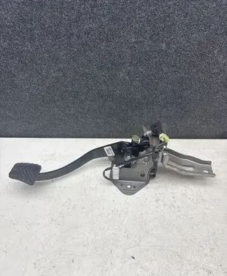 KIA Sorento Brake pedal HIVA0026