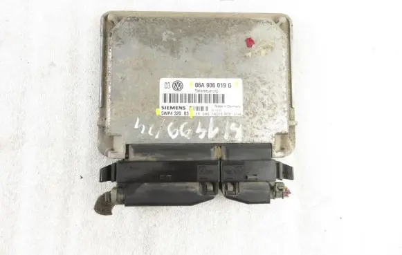 Volkswagen Golf IV Engine control unit/module 5WP432003 06A906019G