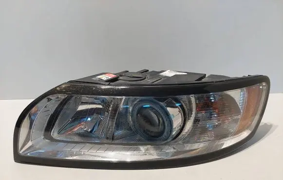 Volvo V50 Headlight/headlamp 31299587 0301237271 LE06A6152X