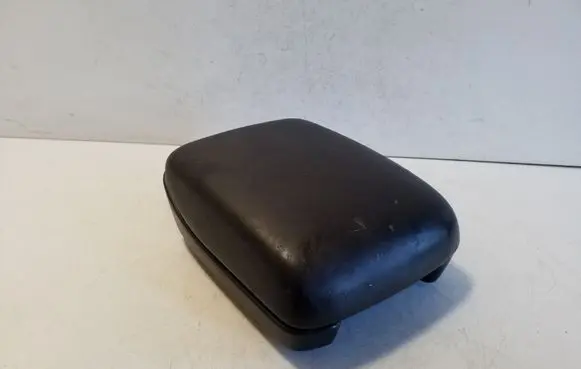 Suzuki Grand Vitara II Armrest 