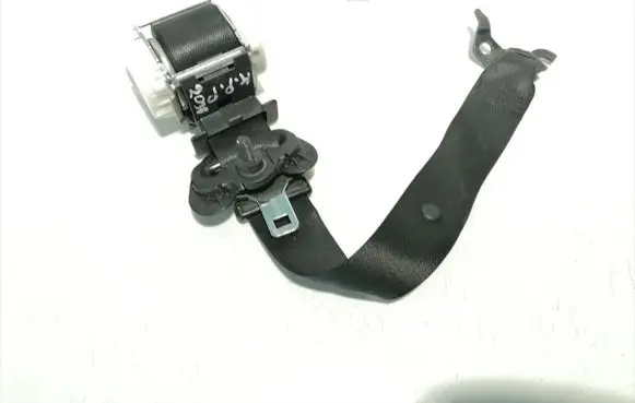 BMW 3 E90 E91 Front seatbelt 9117219