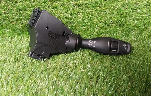 Ford Ecosport Wiper control stalk 8A6T17A553AC