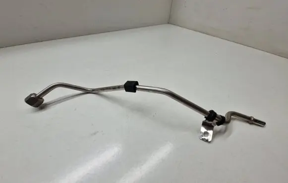 BMW X3 G01 Fuel line pipe 8665629