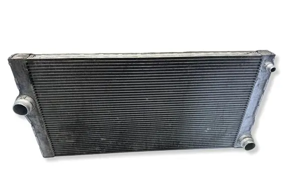 BMW 5 F10 F11 Coolant radiator 8509176 X0008001