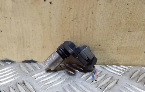 Mazda 6 Camshaft position sensor RF5C18230 0296001300