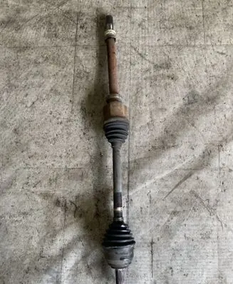 Renault Latitude (L70) Front driveshaft