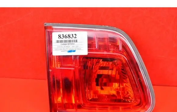 Toyota Avensis T270 Rear/tail lights 