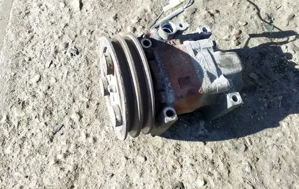 Mazda 323 Air conditioning (A/C) compressor (pump)