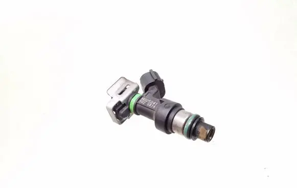 Renault Megane III Fuel injector H025241 5020X16