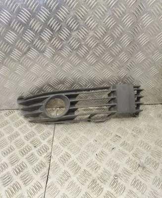 Volkswagen PASSAT B5.5 Front bumper lower grill 3B0853666L